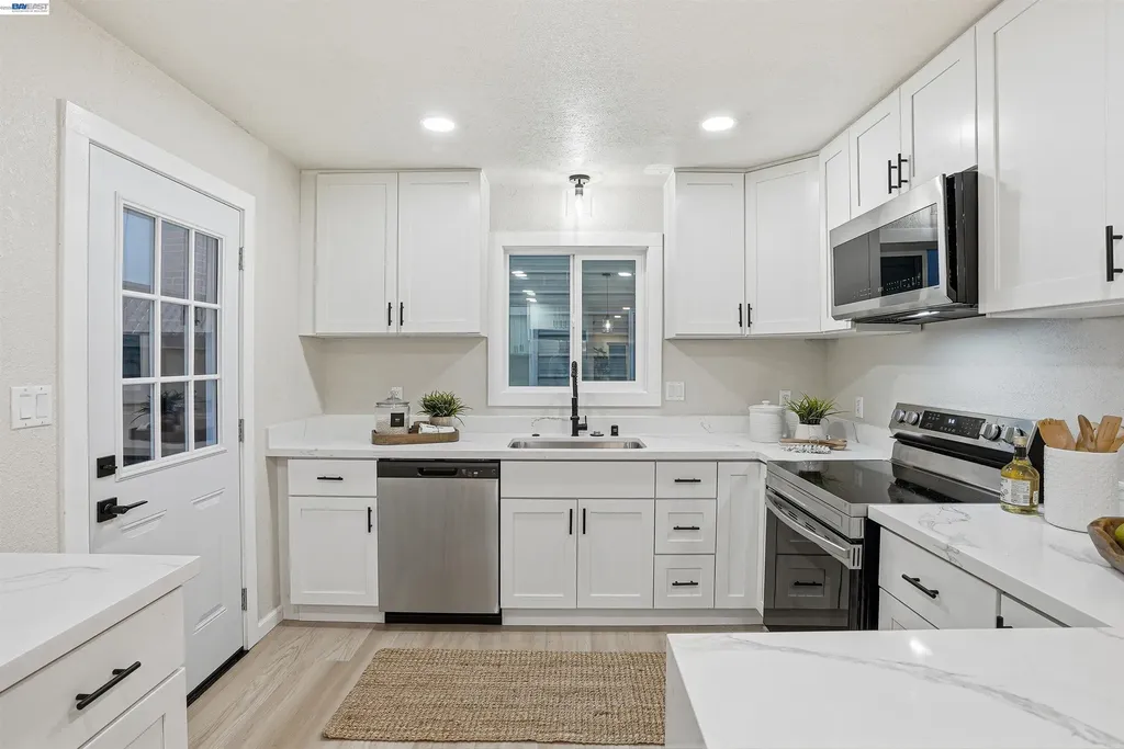 112 Martin Avenue Livermore CA 94551