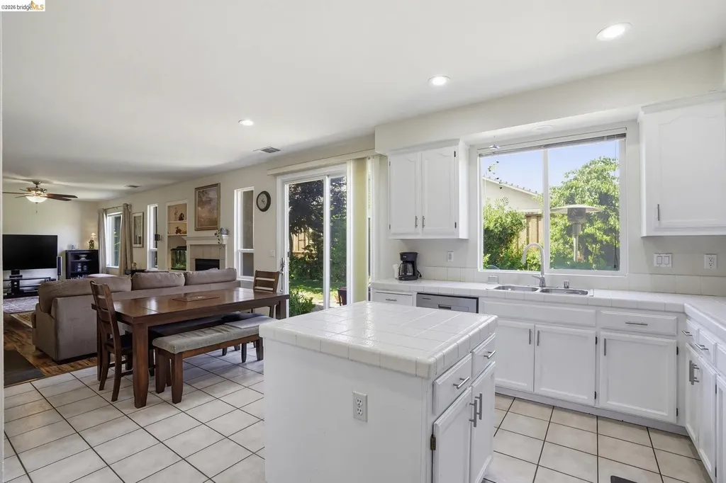 1315 Oakcrest Way Antioch CA 94509