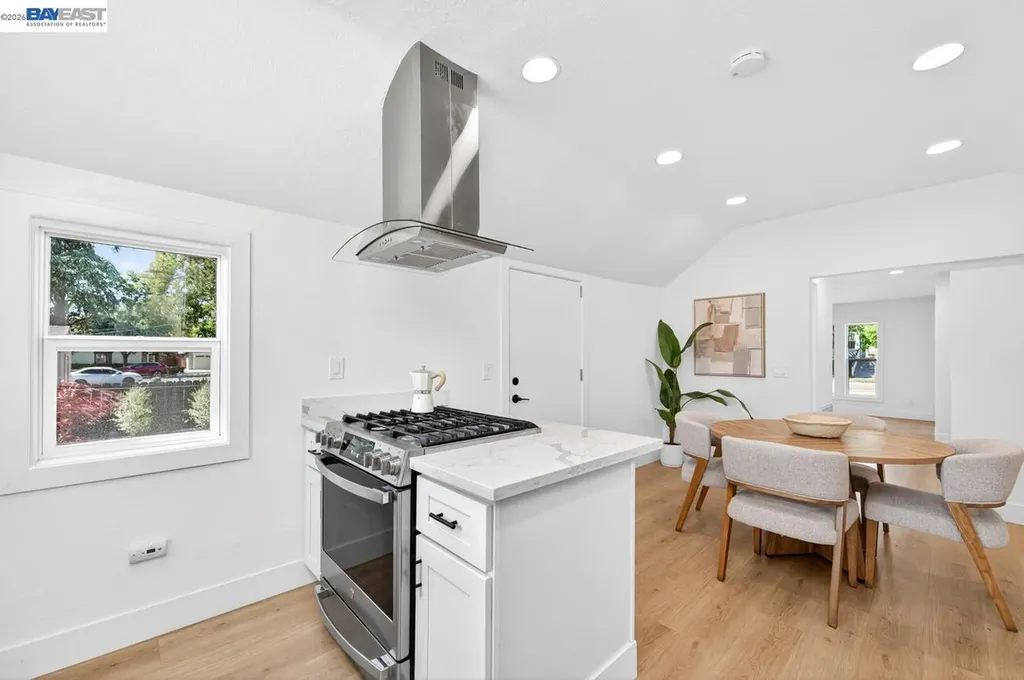 1038 Division Street Pleasanton CA 94566