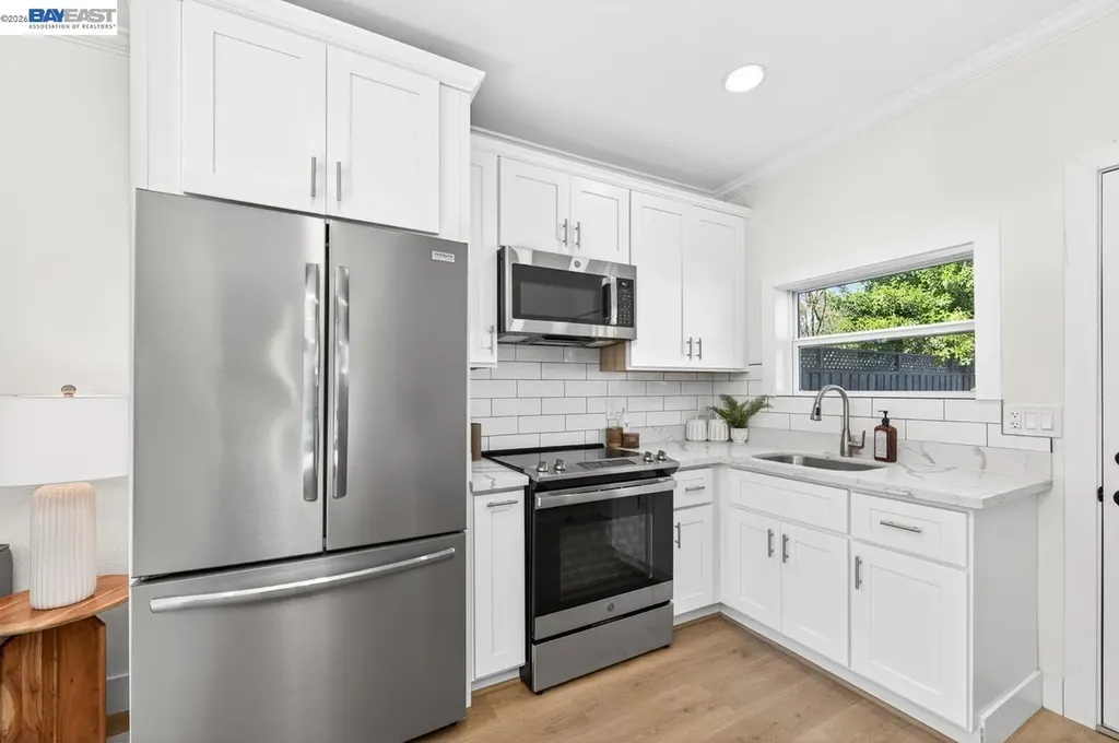 1038 Division Street Pleasanton CA 94566