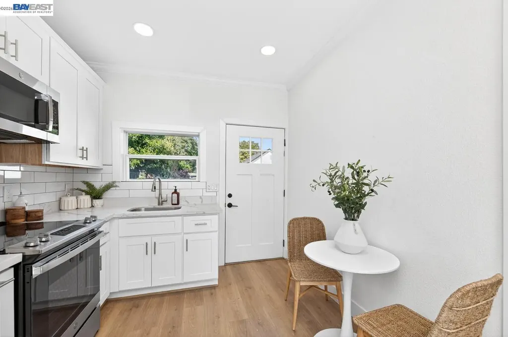 1038 Division Street Pleasanton CA 94566