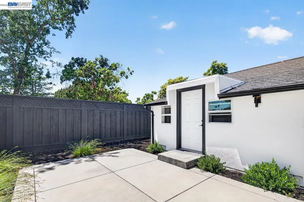 1038 Division Street Pleasanton CA 94566