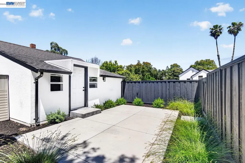 1038 Division Street Pleasanton CA 94566