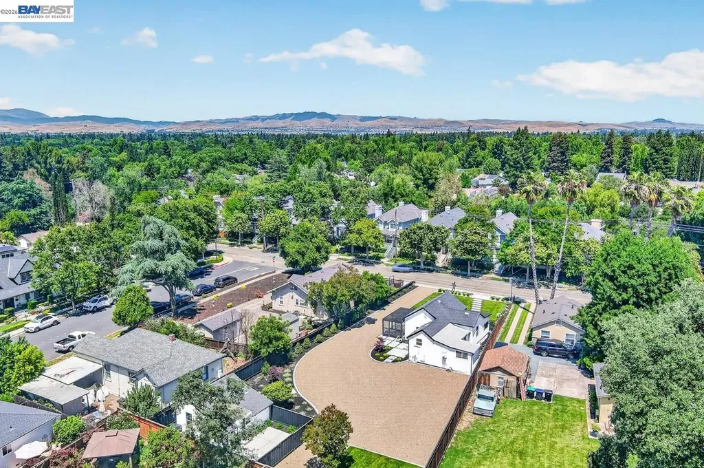 1038 Division Street Pleasanton CA 94566