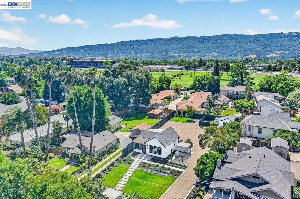 1038 Division Street Pleasanton CA 94566