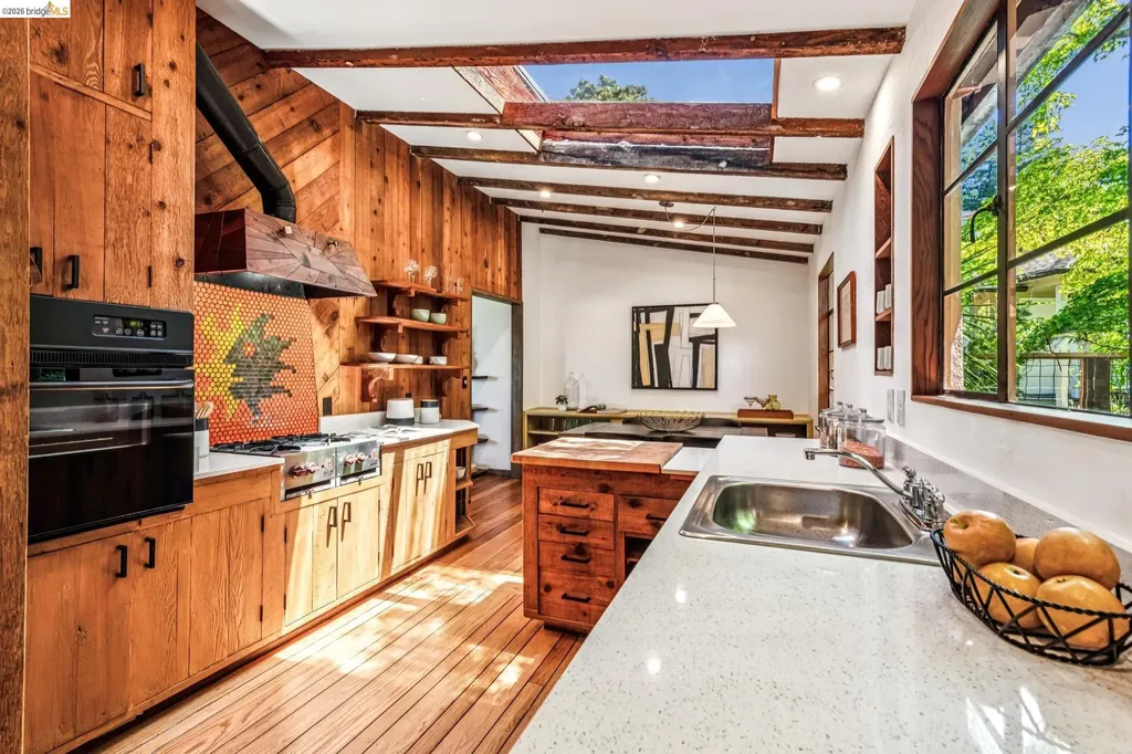 335 Vermont Avenue Berkeley CA 94707