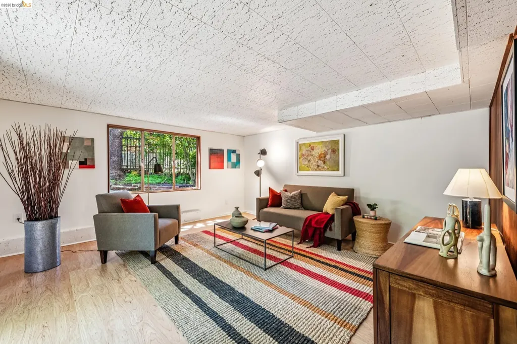 335 Vermont Avenue Berkeley CA 94707