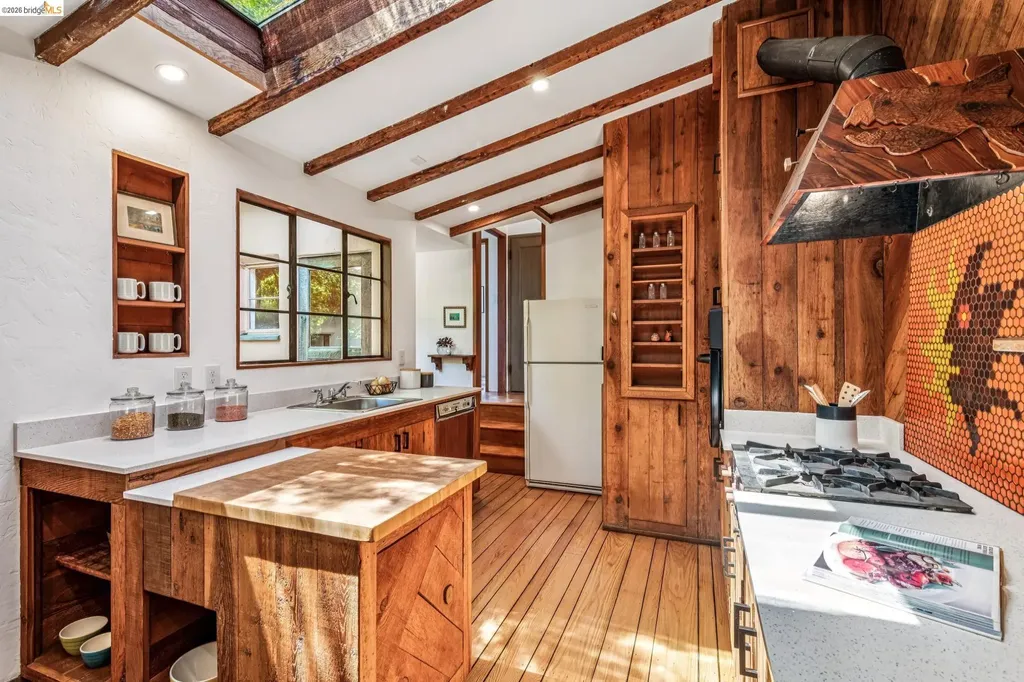 335 Vermont Avenue Berkeley CA 94707