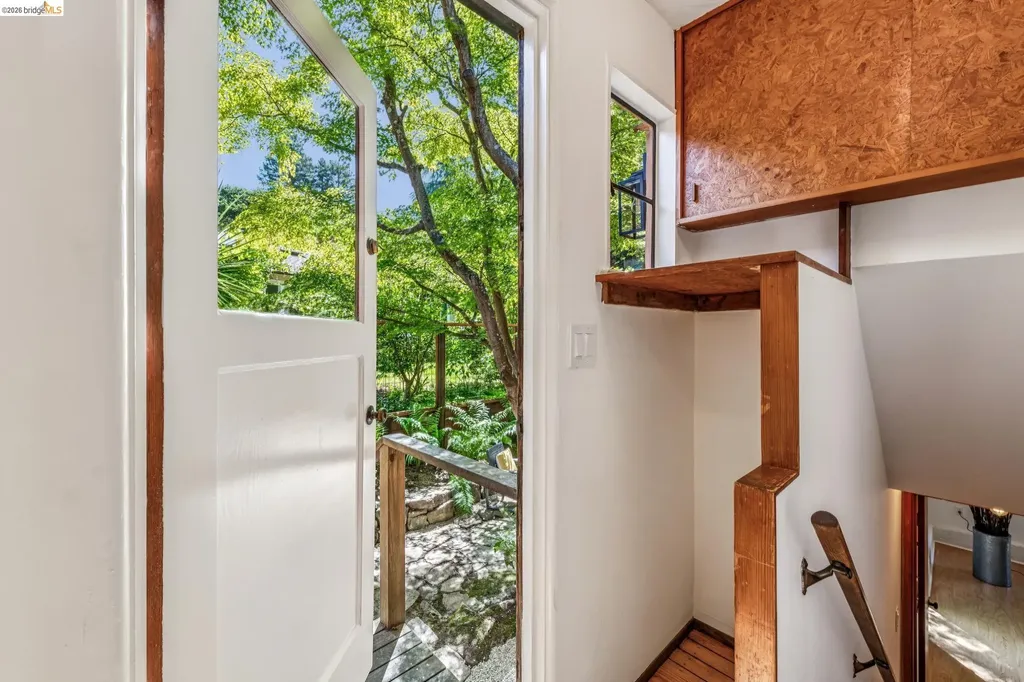 335 Vermont Avenue Berkeley CA 94707