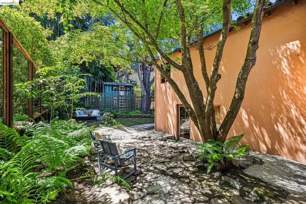 335 Vermont Avenue Berkeley CA 94707