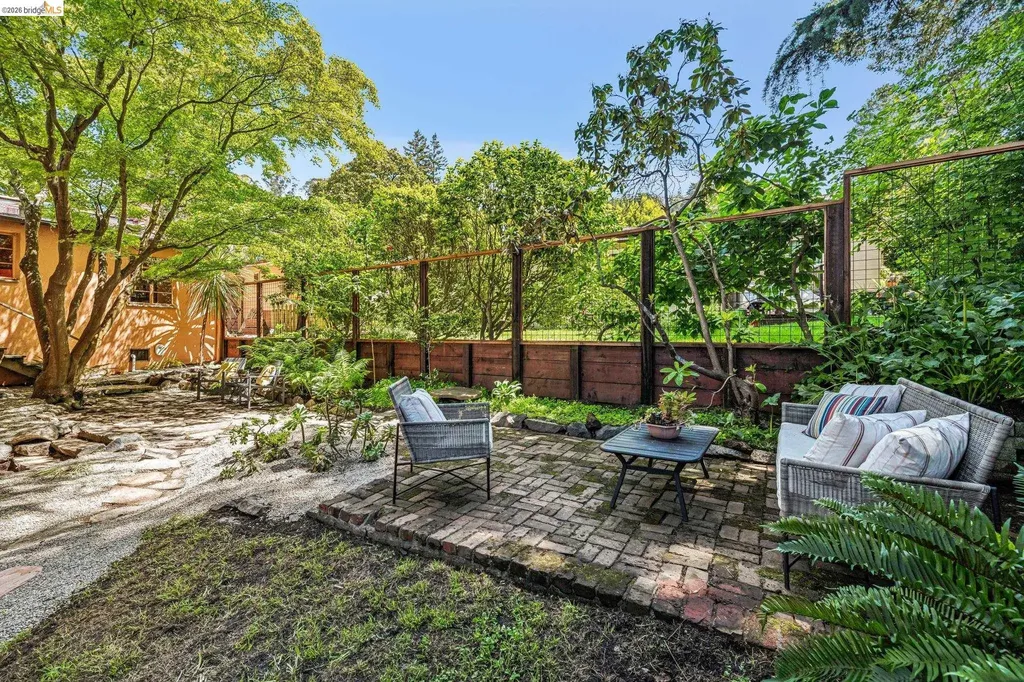 335 Vermont Avenue Berkeley CA 94707