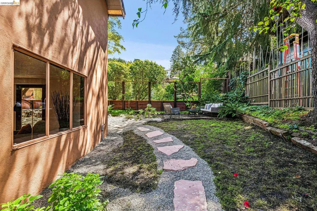 335 Vermont Avenue Berkeley CA 94707