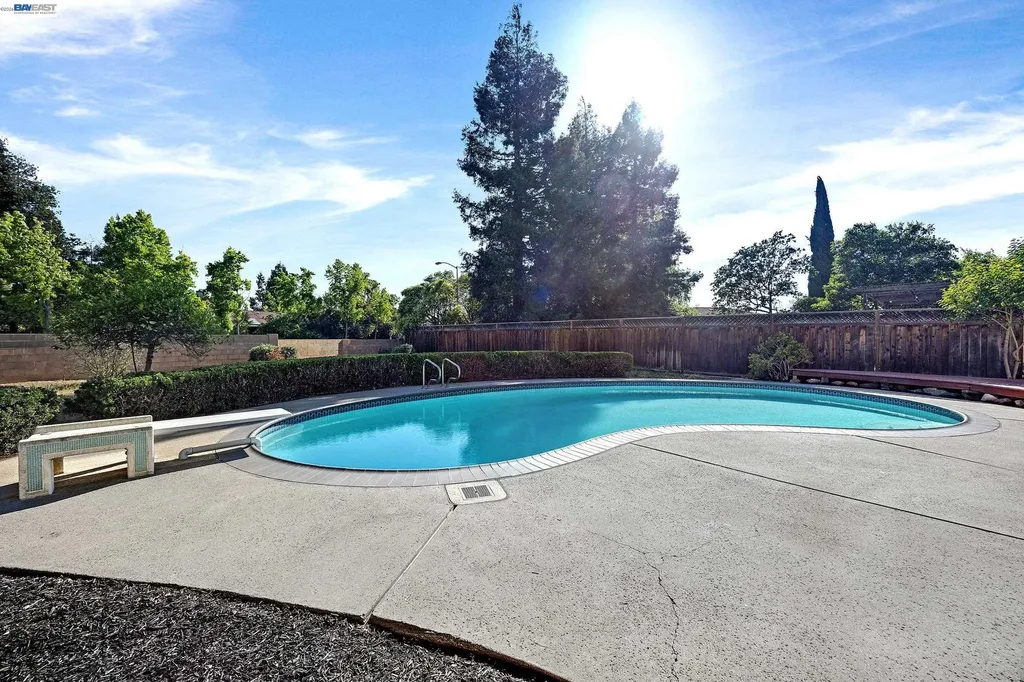 719 Via Del Sol Livermore CA 94550