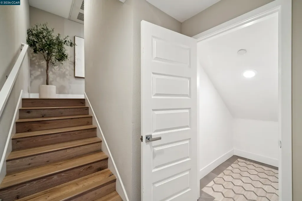 1247 Walker Avenue Walnut Creek CA 94596
