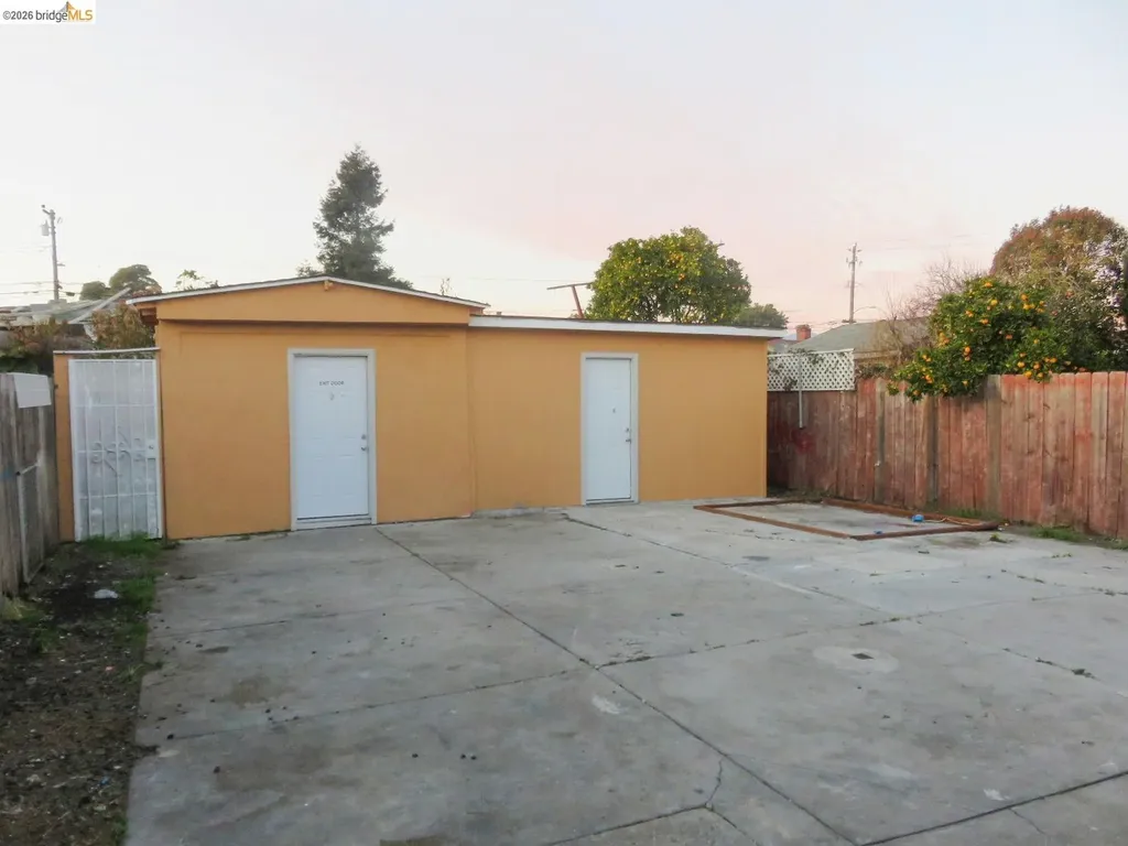 1649 72nd Avenue Oakland CA 94621