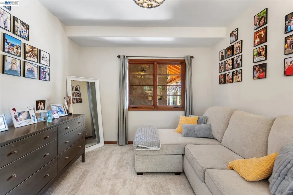 630 Rock Isle Alameda CA 94501
