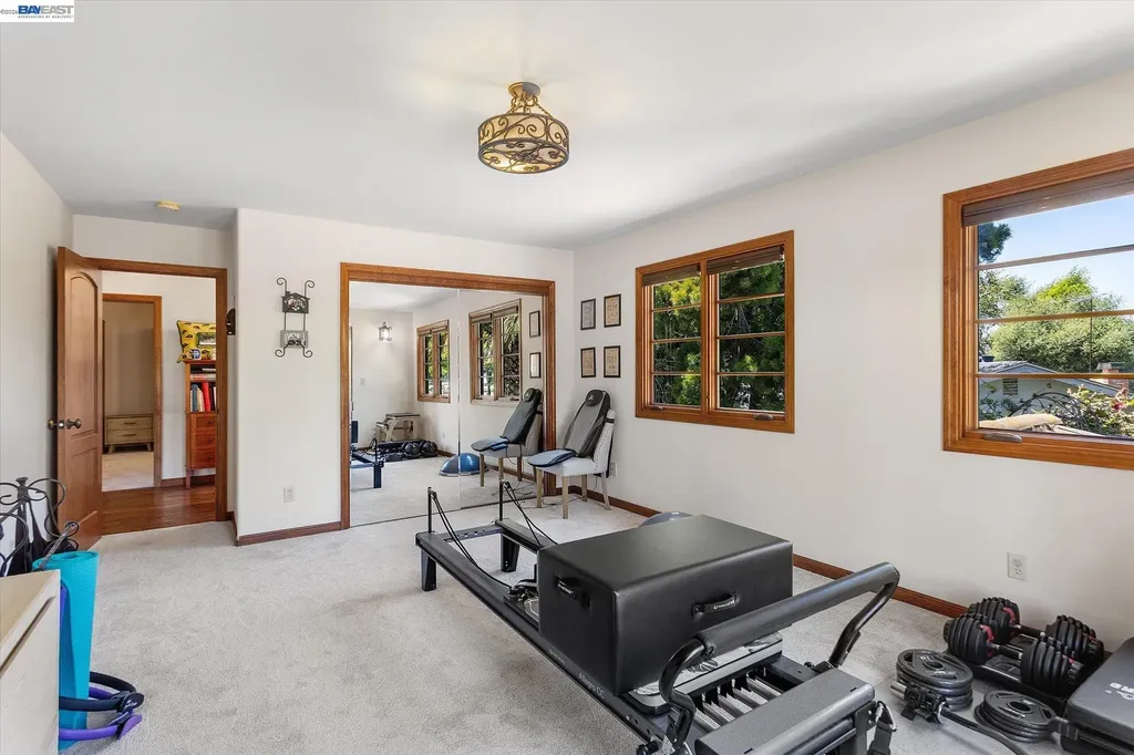 630 Rock Isle Alameda CA 94501