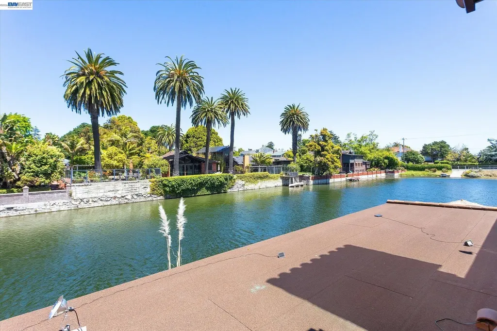 630 Rock Isle Alameda CA 94501