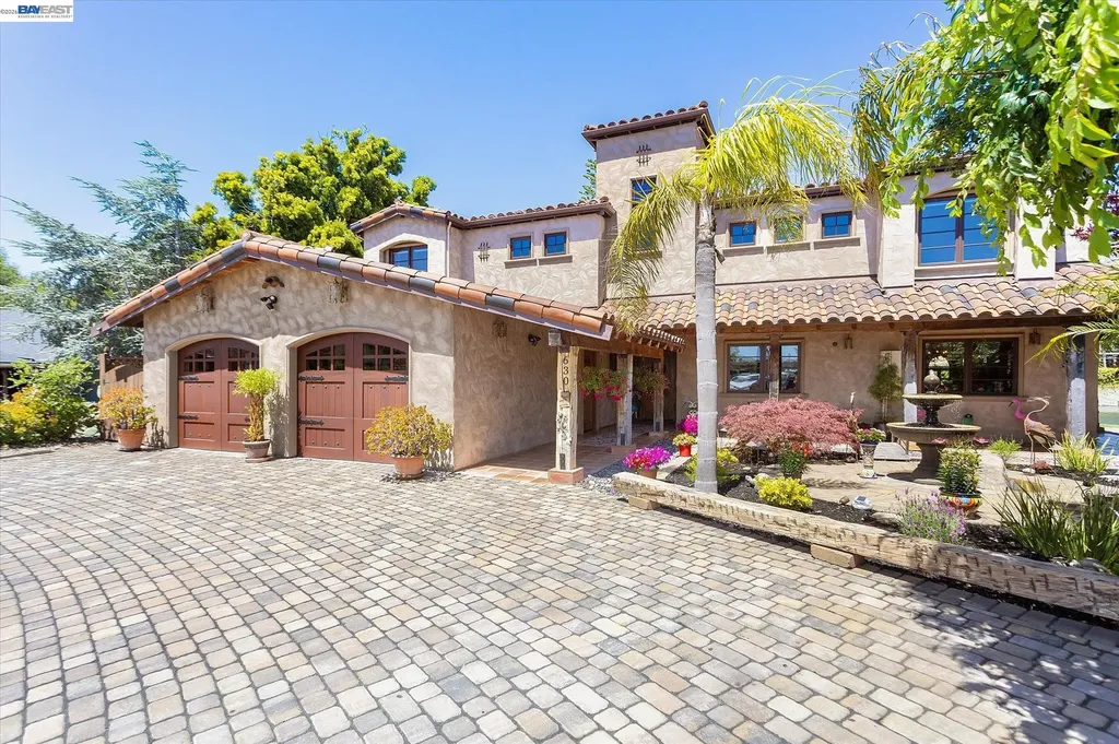 630 Rock Isle Alameda CA 94501