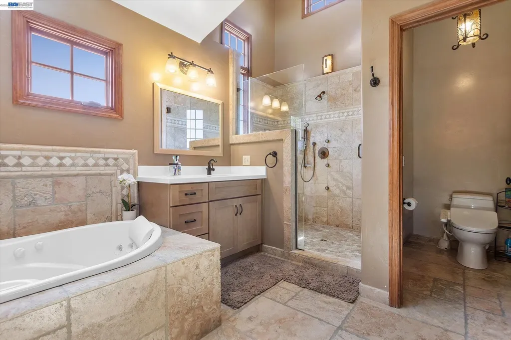 630 Rock Isle Alameda CA 94501