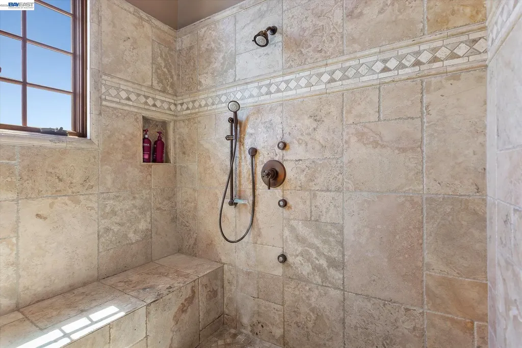 630 Rock Isle Alameda CA 94501