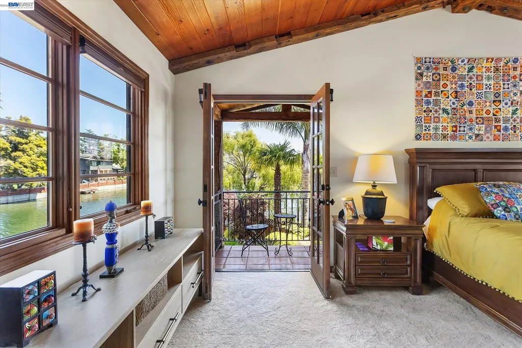 630 Rock Isle Alameda CA 94501
