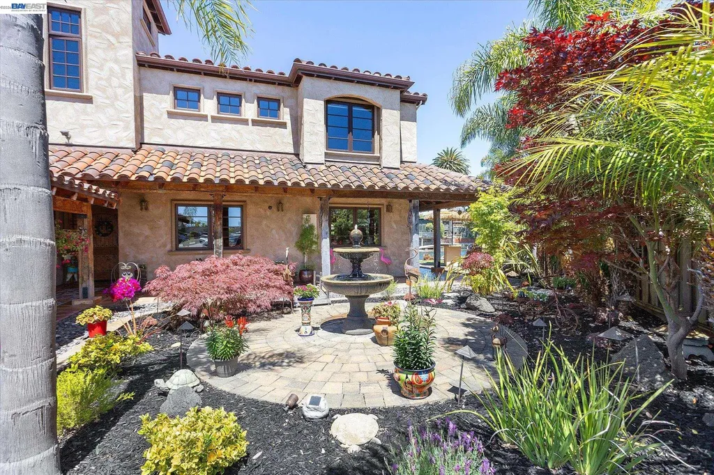 630 Rock Isle Alameda CA 94501