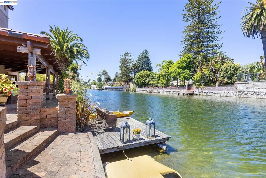630 Rock Isle Alameda CA 94501