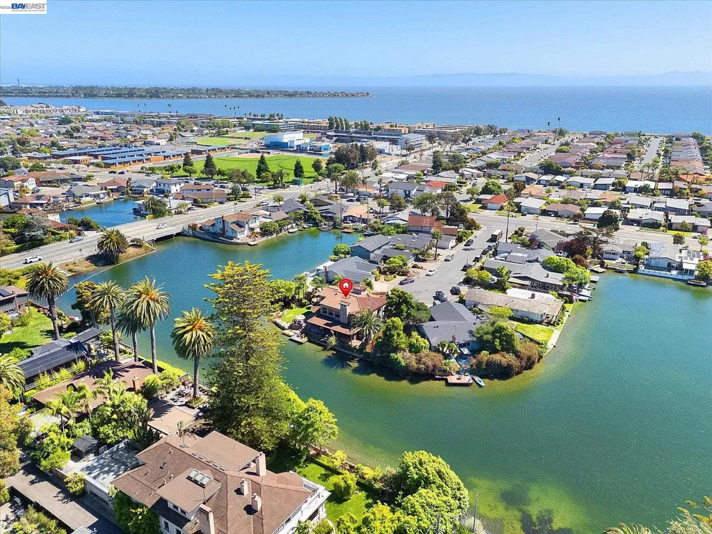 630 Rock Isle Alameda CA 94501