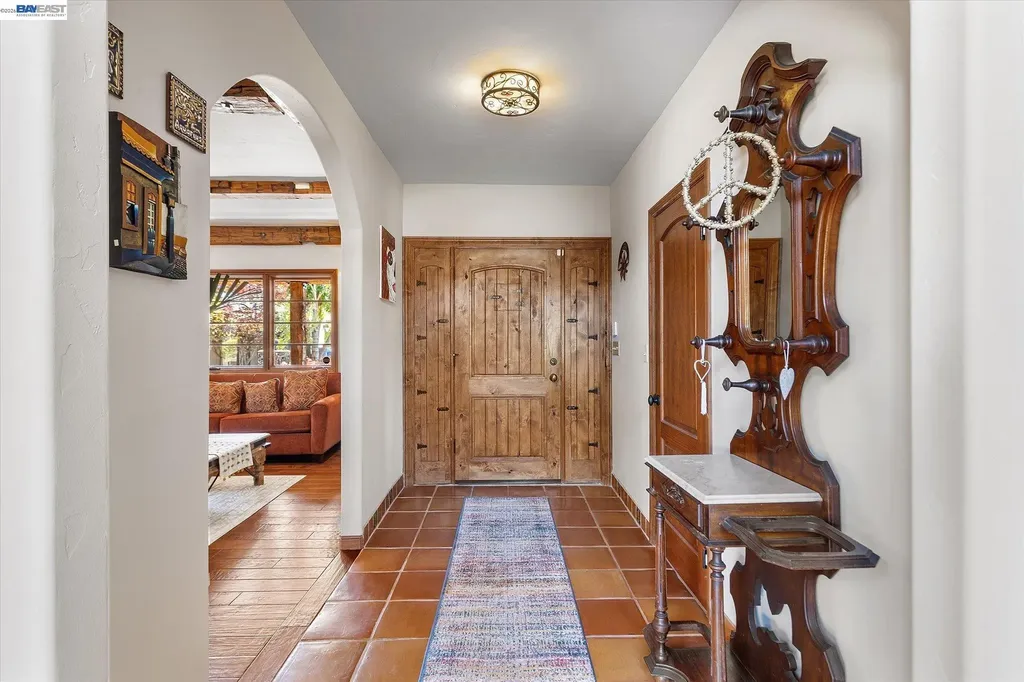 630 Rock Isle Alameda CA 94501