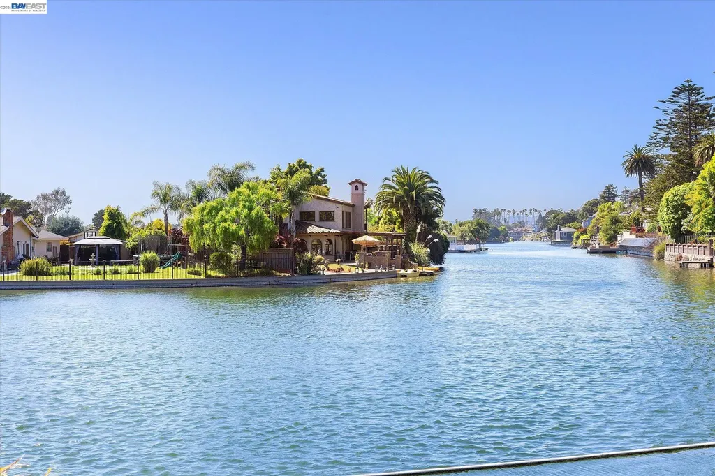 630 Rock Isle Alameda CA 94501