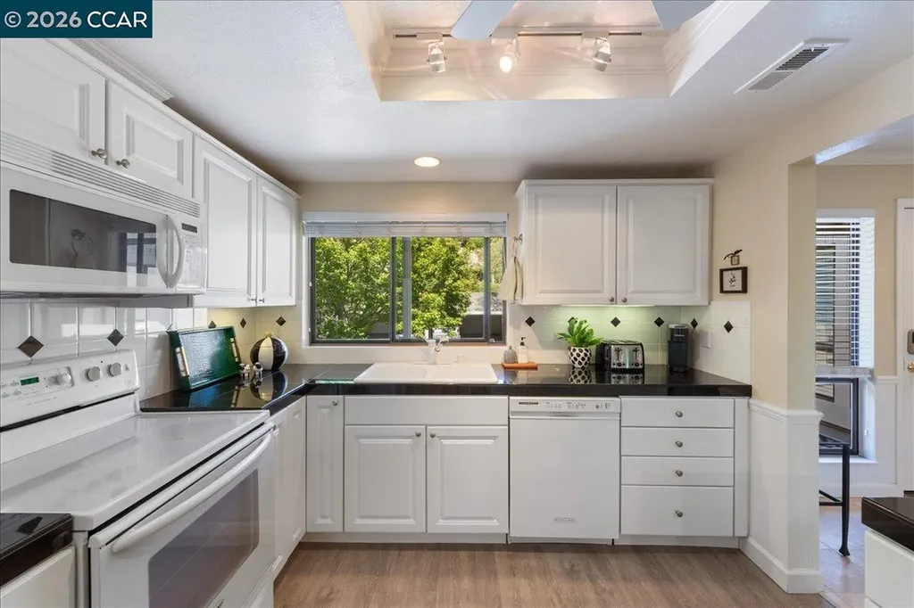 2633 Saklan Indian Drive Walnut Creek CA 94595