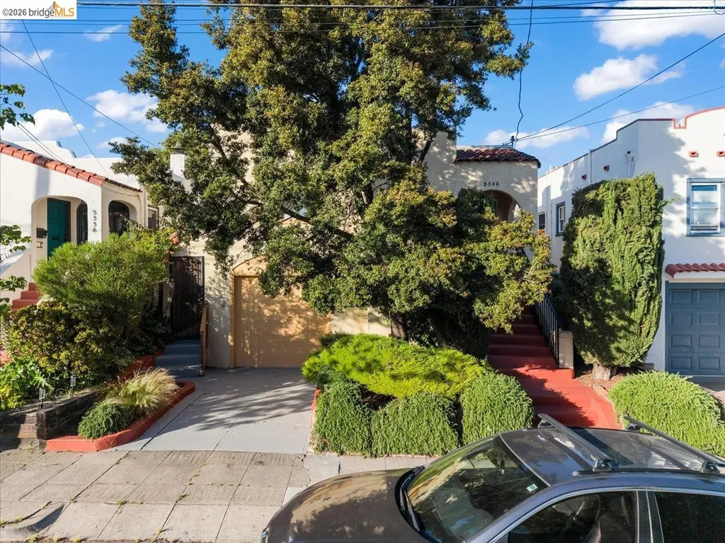 5340 Walnut Street Oakland CA 94619