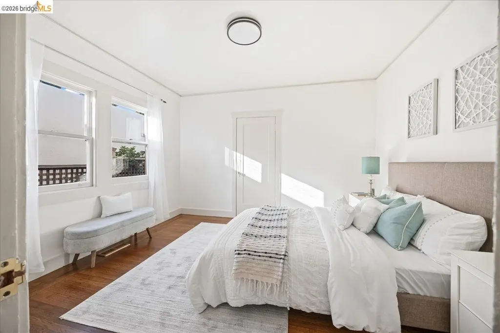 5340 Walnut Street Oakland CA 94619