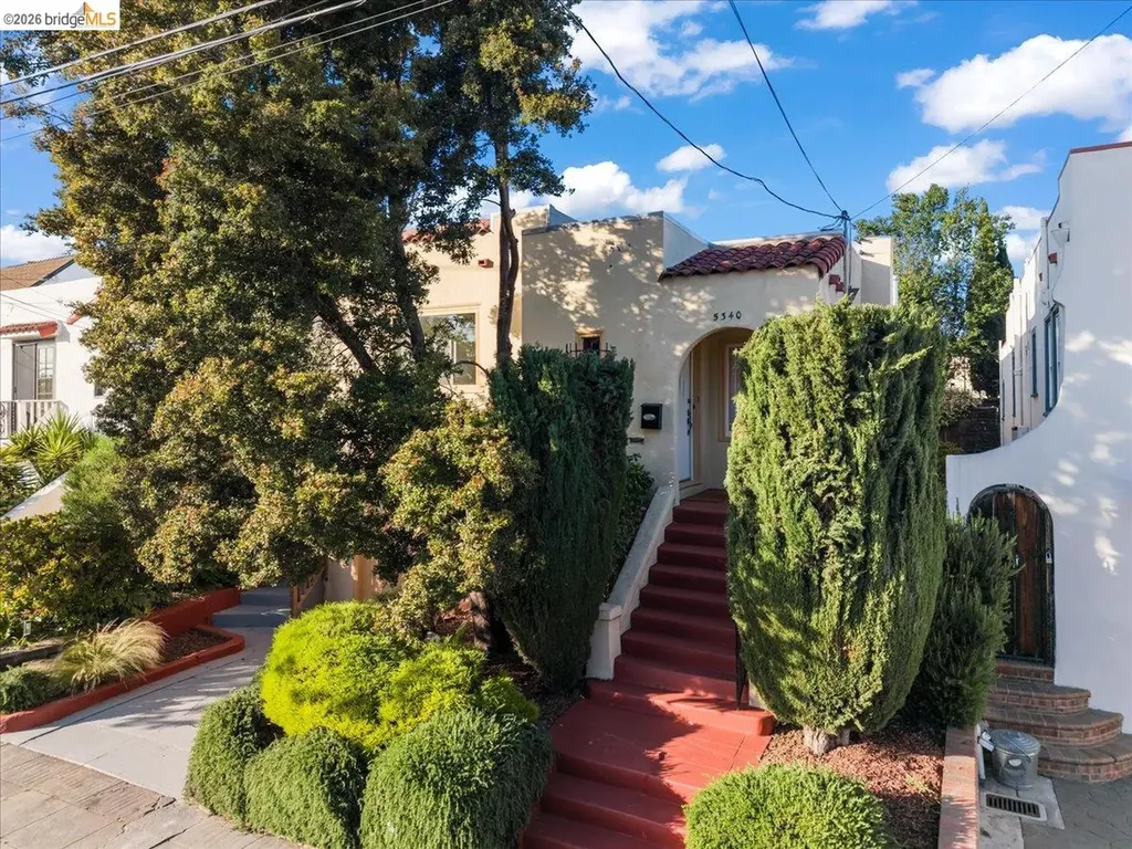 5340 Walnut Street Oakland CA 94619