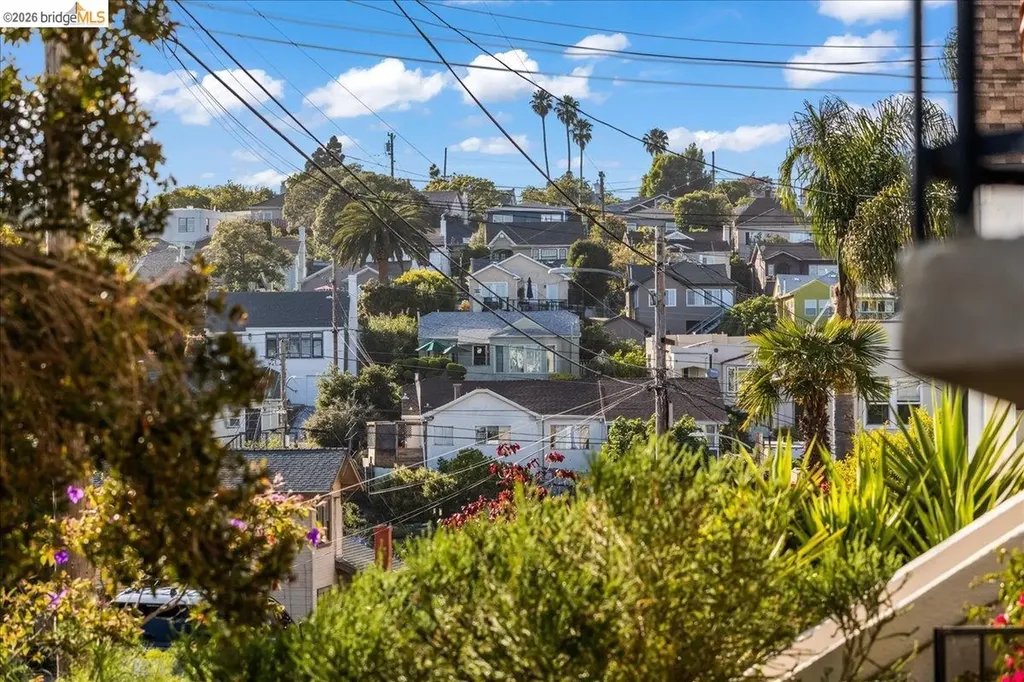 5340 Walnut Street Oakland CA 94619