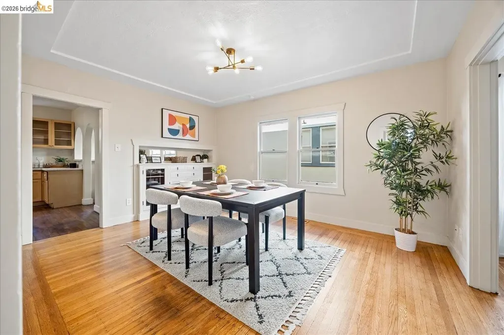 5340 Walnut Street Oakland CA 94619