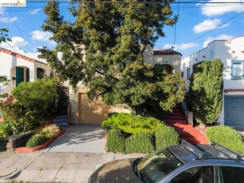 5340 Walnut Street Oakland CA 94619