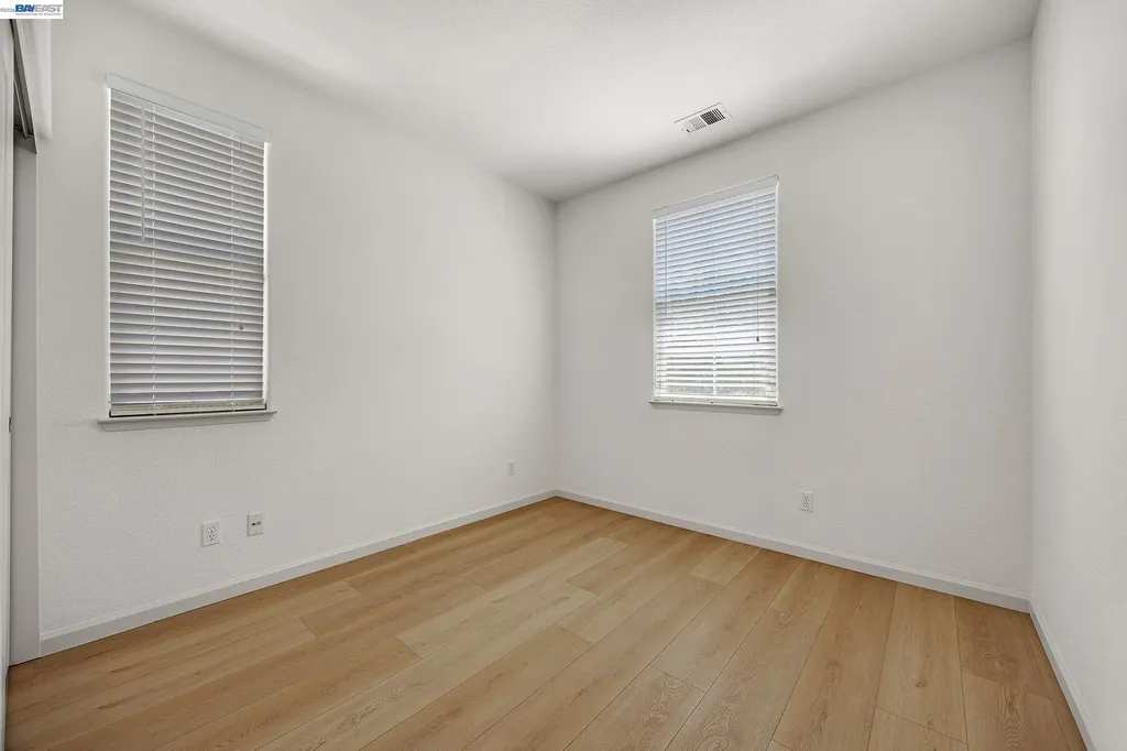 221 Dutra Vernaci Drive Union City CA 94587