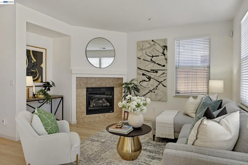 221 Dutra Vernaci Drive Union City CA 94587