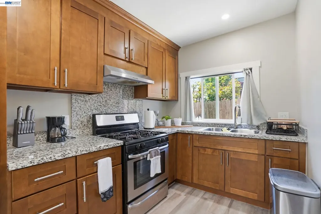 2102 Overhill Road Concord CA 94520