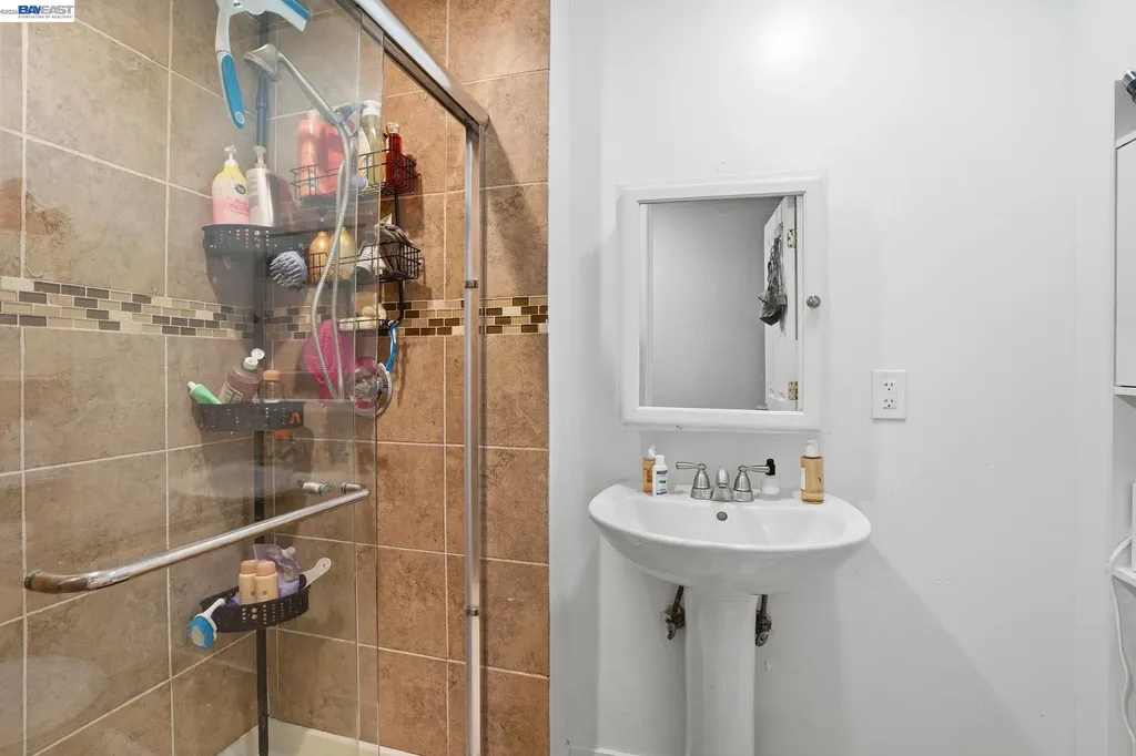 2102 Overhill Road Concord CA 94520