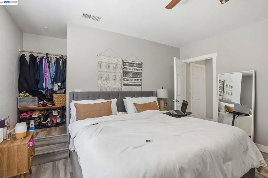 2102 Overhill Road Concord CA 94520