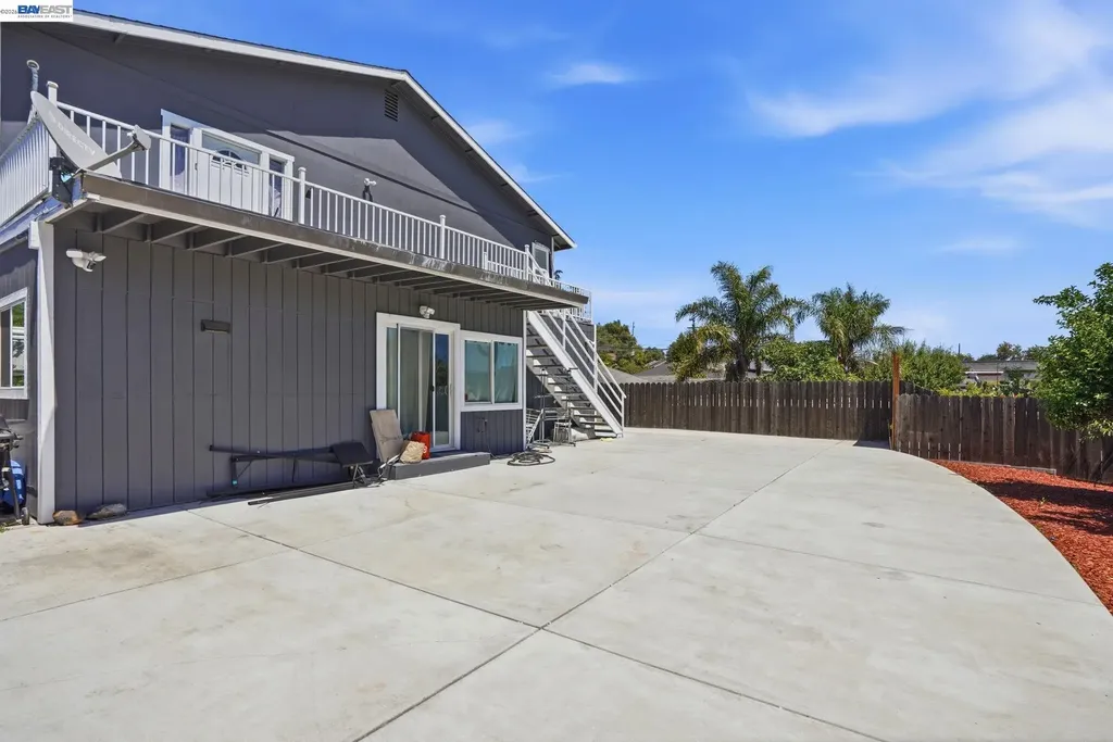 2102 Overhill Road Concord CA 94520