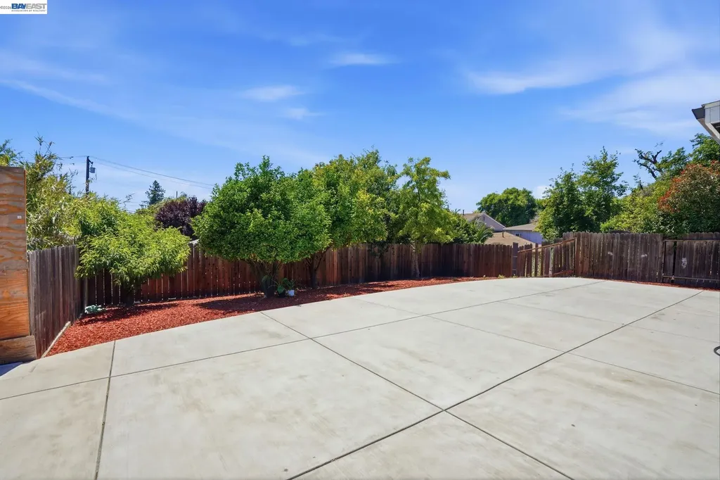 2102 Overhill Road Concord CA 94520