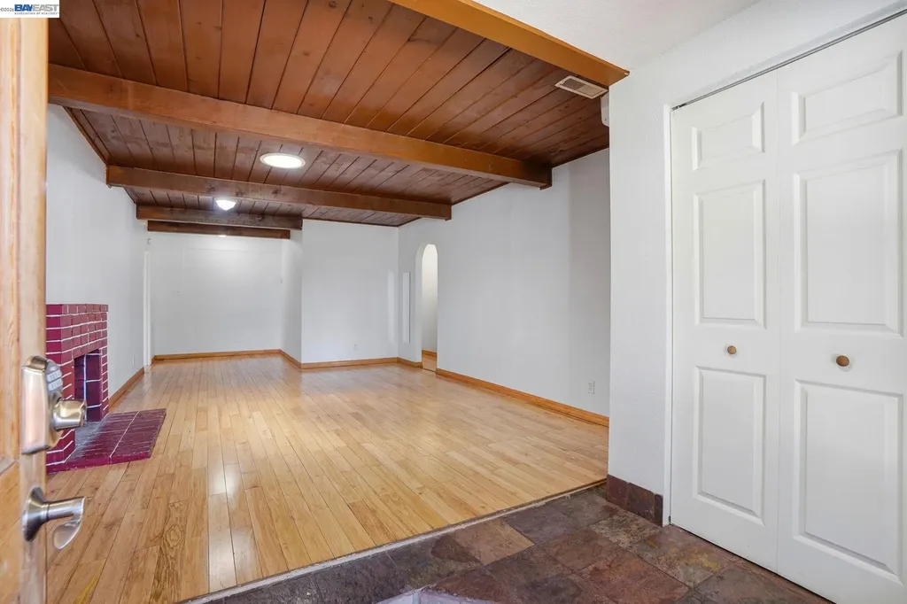 2102 Overhill Road Concord CA 94520