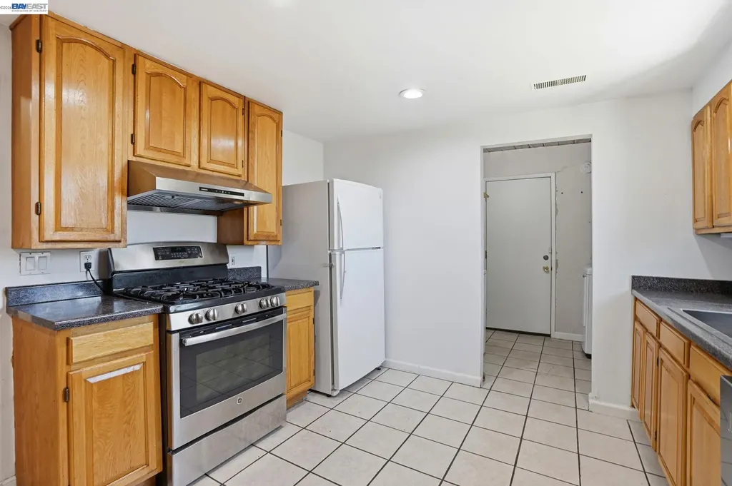 2102 Overhill Road Concord CA 94520