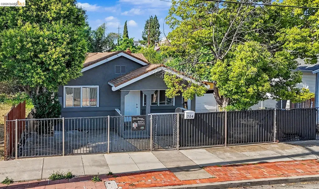 704 9th Street Antioch CA 94509