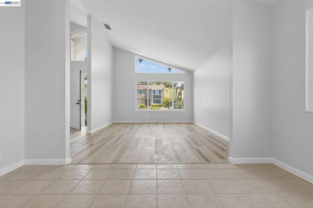 247 Sparrow Drive Hercules CA 94547