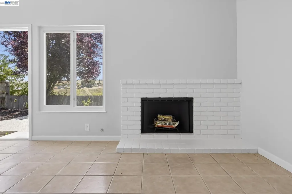 247 Sparrow Drive Hercules CA 94547